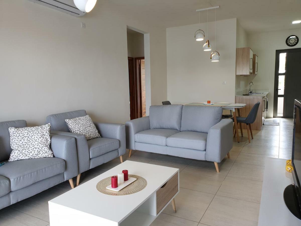 Westwood Luxury Penthouse With Private Roof Top Ref 15847 Flic en Flac Exterior photo